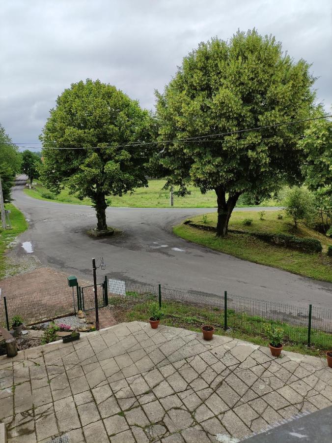 Gite Les Eylauds Pionsat Buitenkant foto